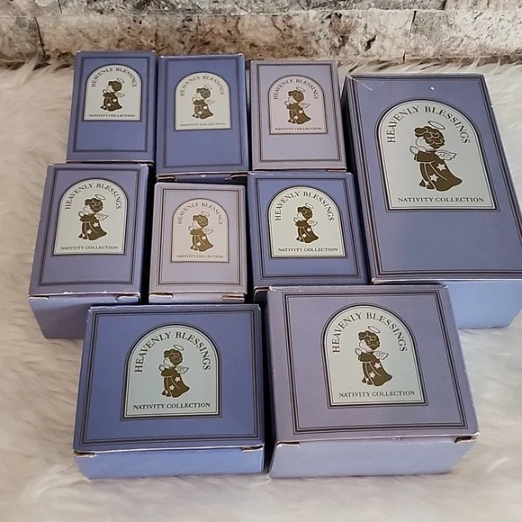 Avon 1986 Heavenly Blessings Children's Nativity Figurine Set 9 - Picture 7 of 8